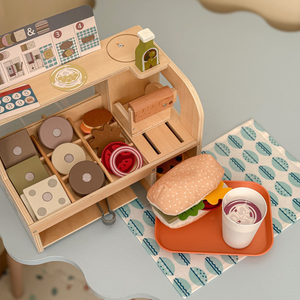 Lesena sendvičnica - restavracija