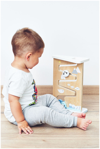 Lesena obojestranska senzorična manipulativna tabla