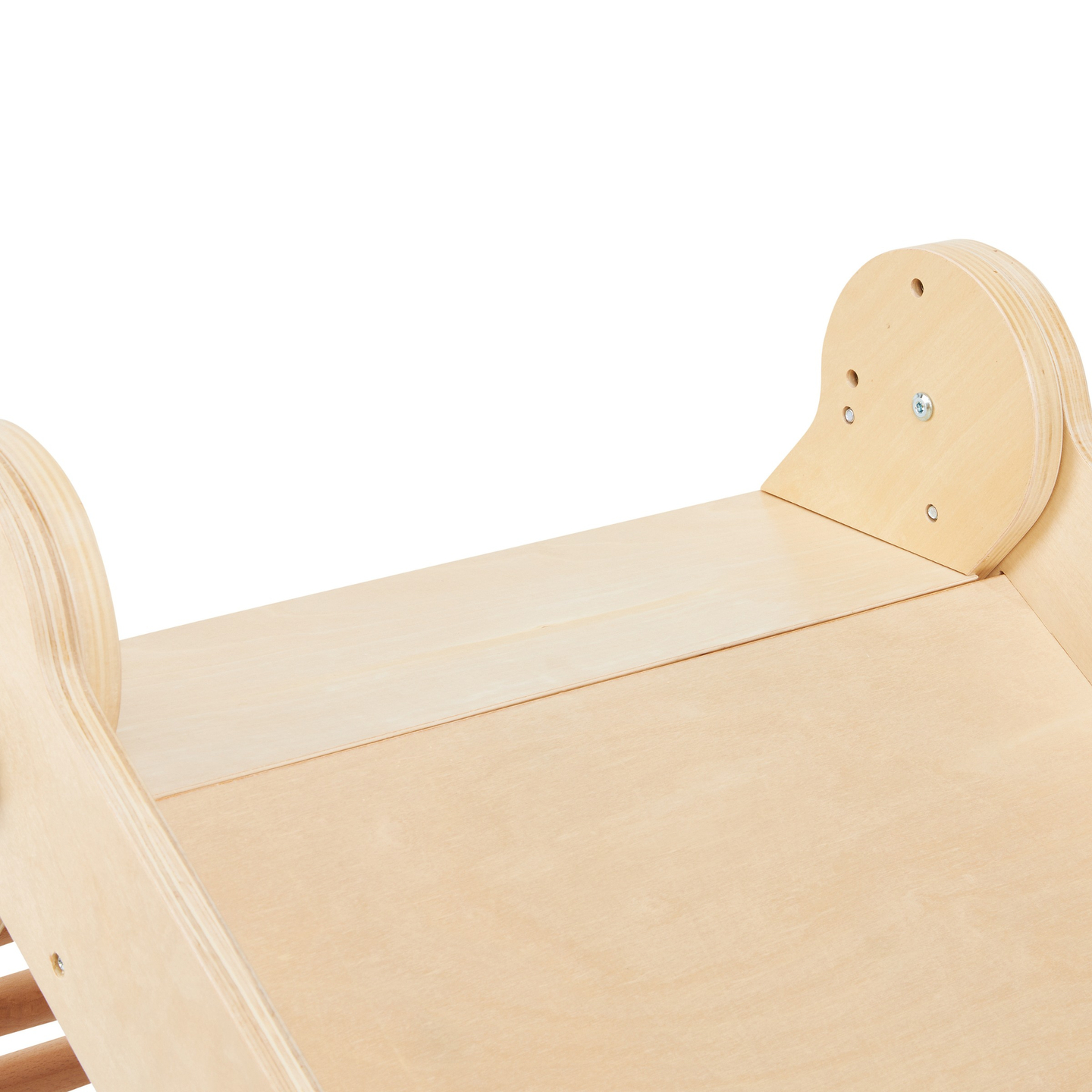 Leseni tobogan z lestvijo za otroke