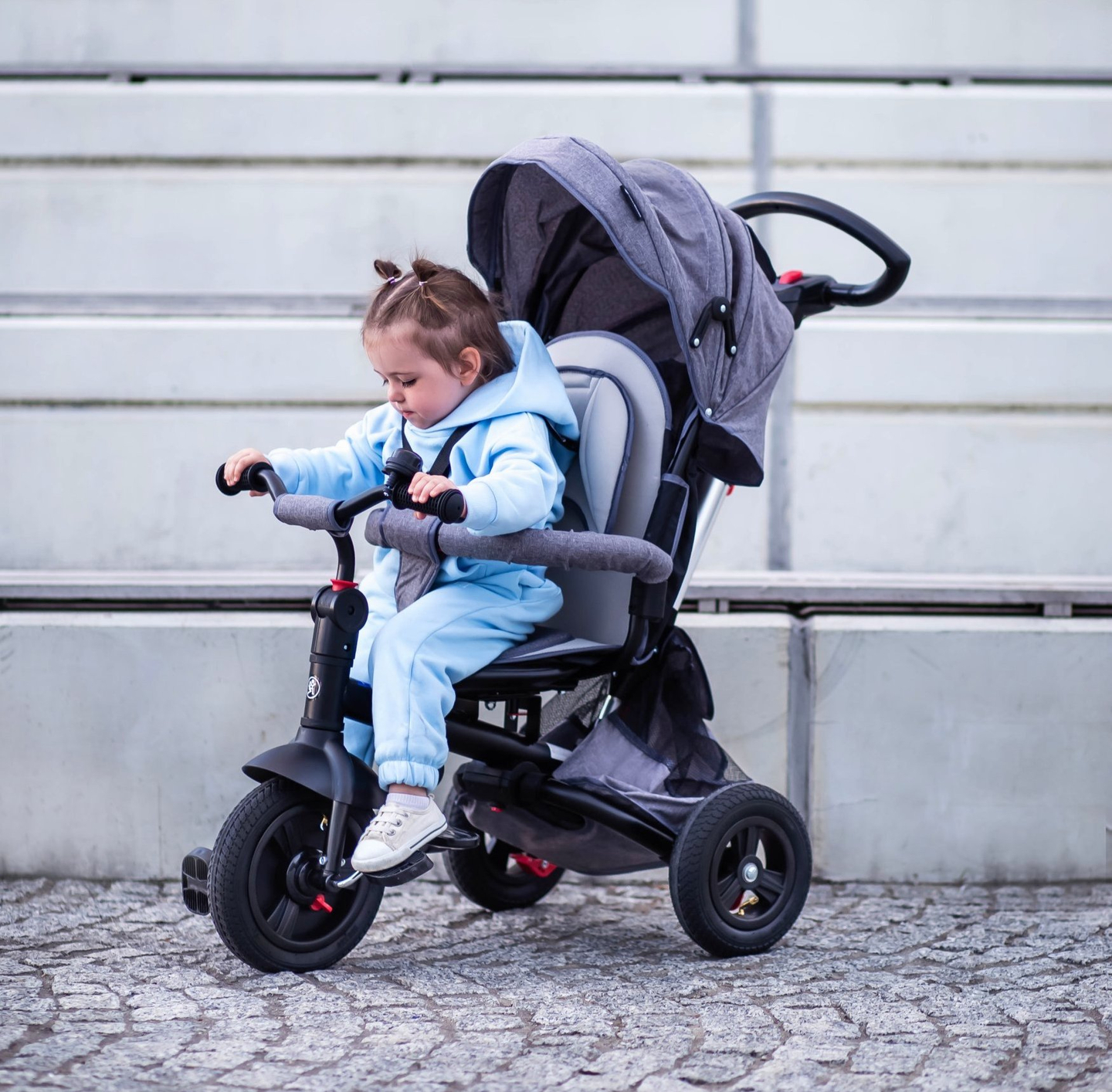 Tobi Velar tricikel + dežna folija - siva