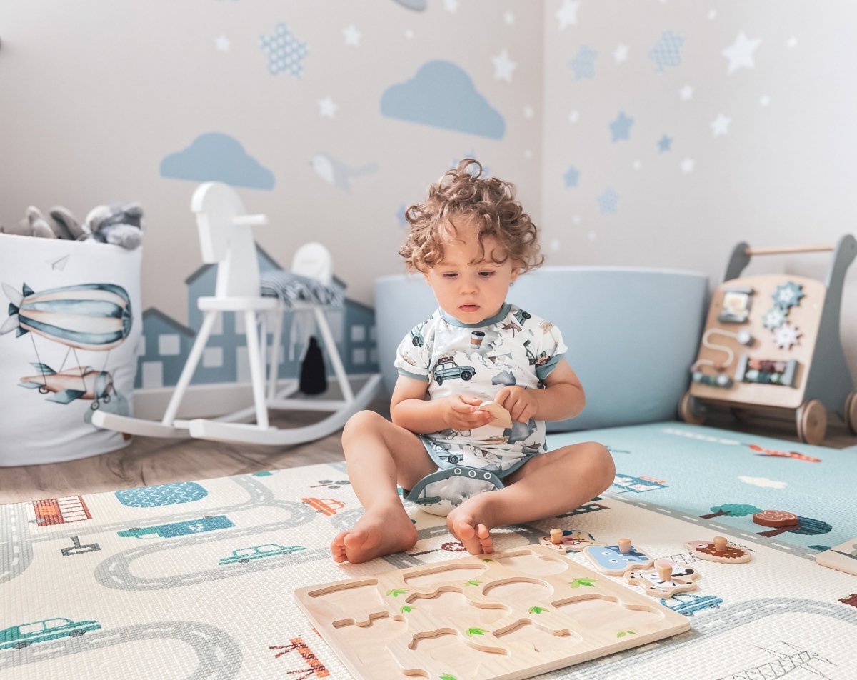 Dvostranska penasta podloga XXL - zvitek 2 CM (cesta in cikcak)