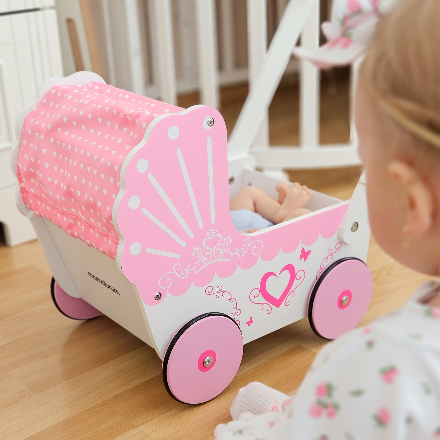 Leseni voziček za lutke