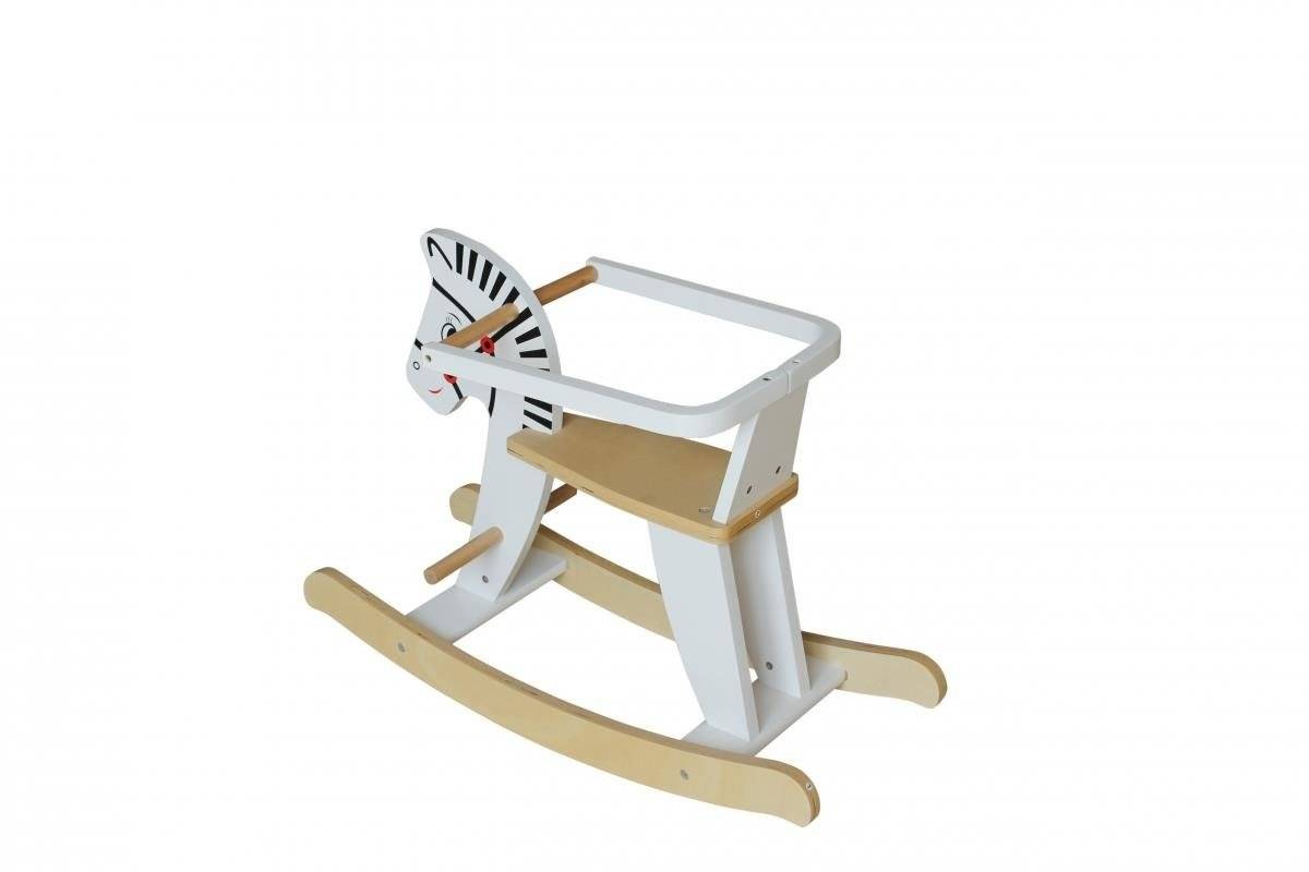 Leseni gugalni konj z ograjo K11