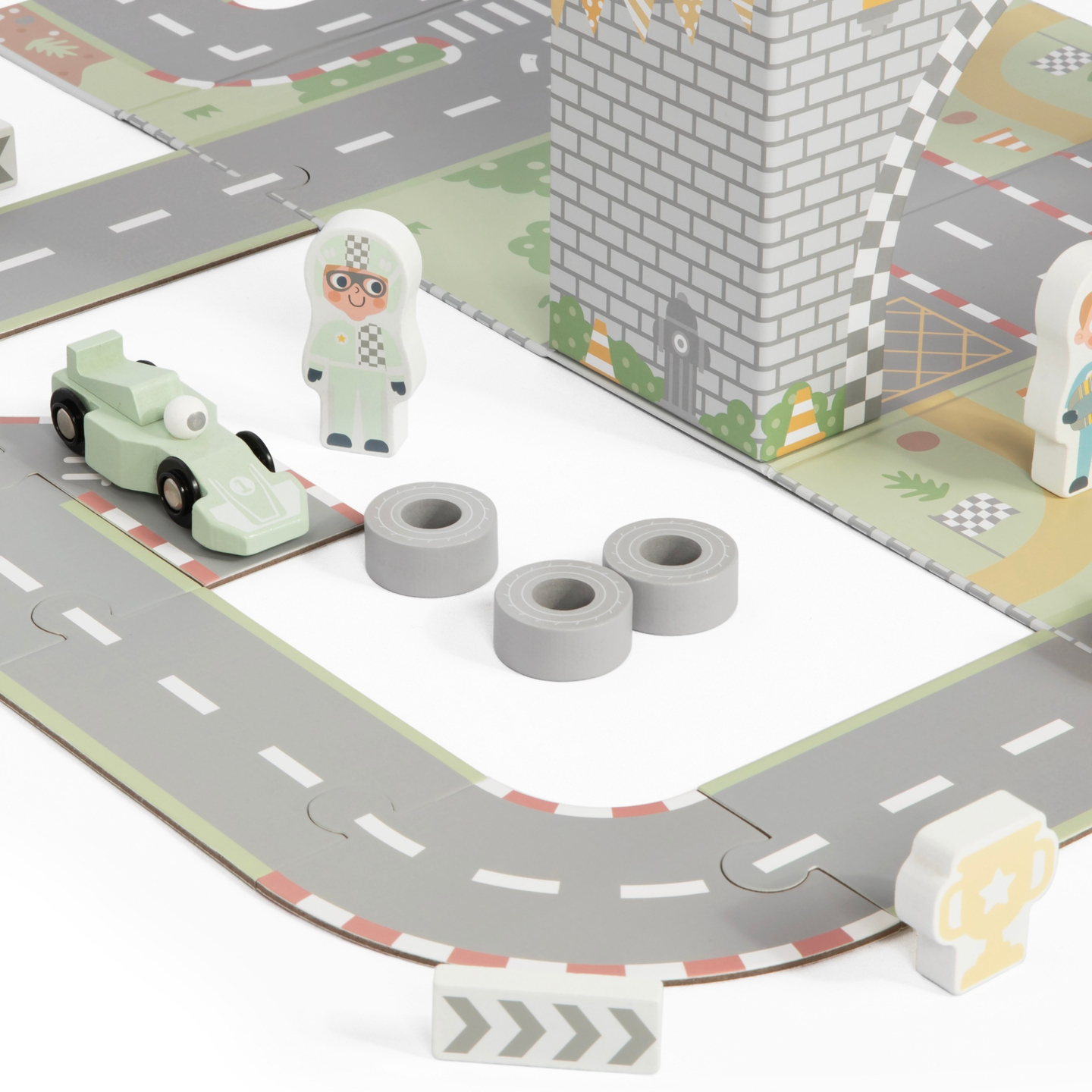 Magnetni kovček z dirkališčem, lesenimi vozili in cestnimi dodatki