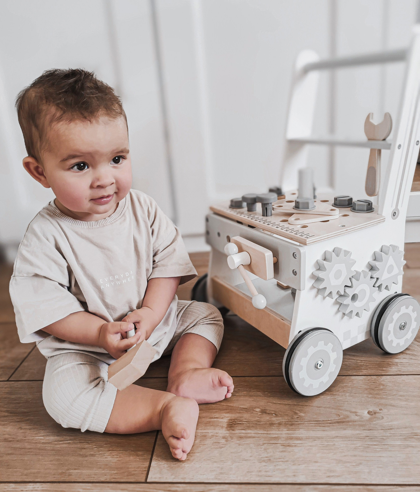 Lesena hodulja, tlačilka + delavnica 3 v 1 - 47 elementov