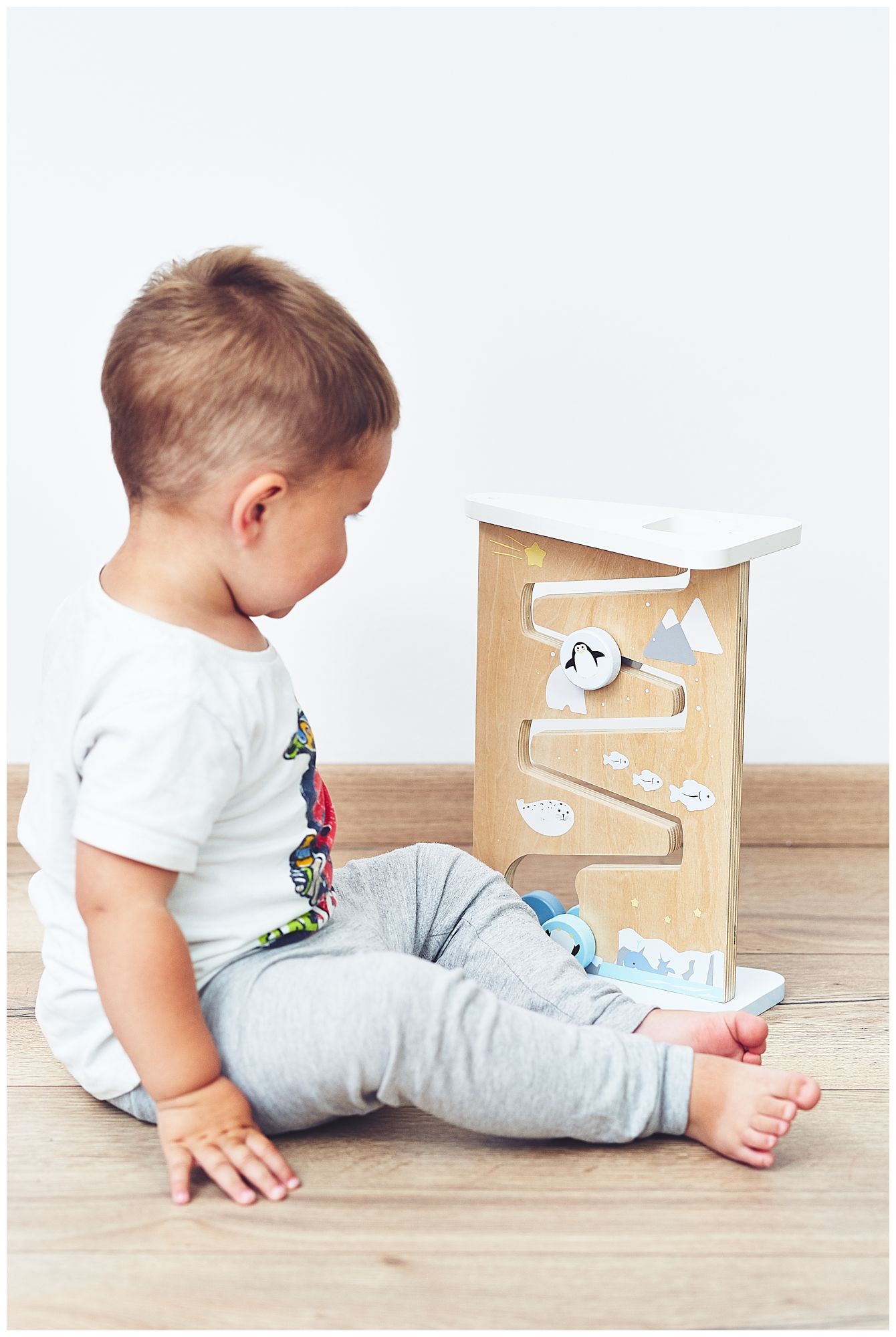 Lesena obojestranska senzorična manipulativna tabla