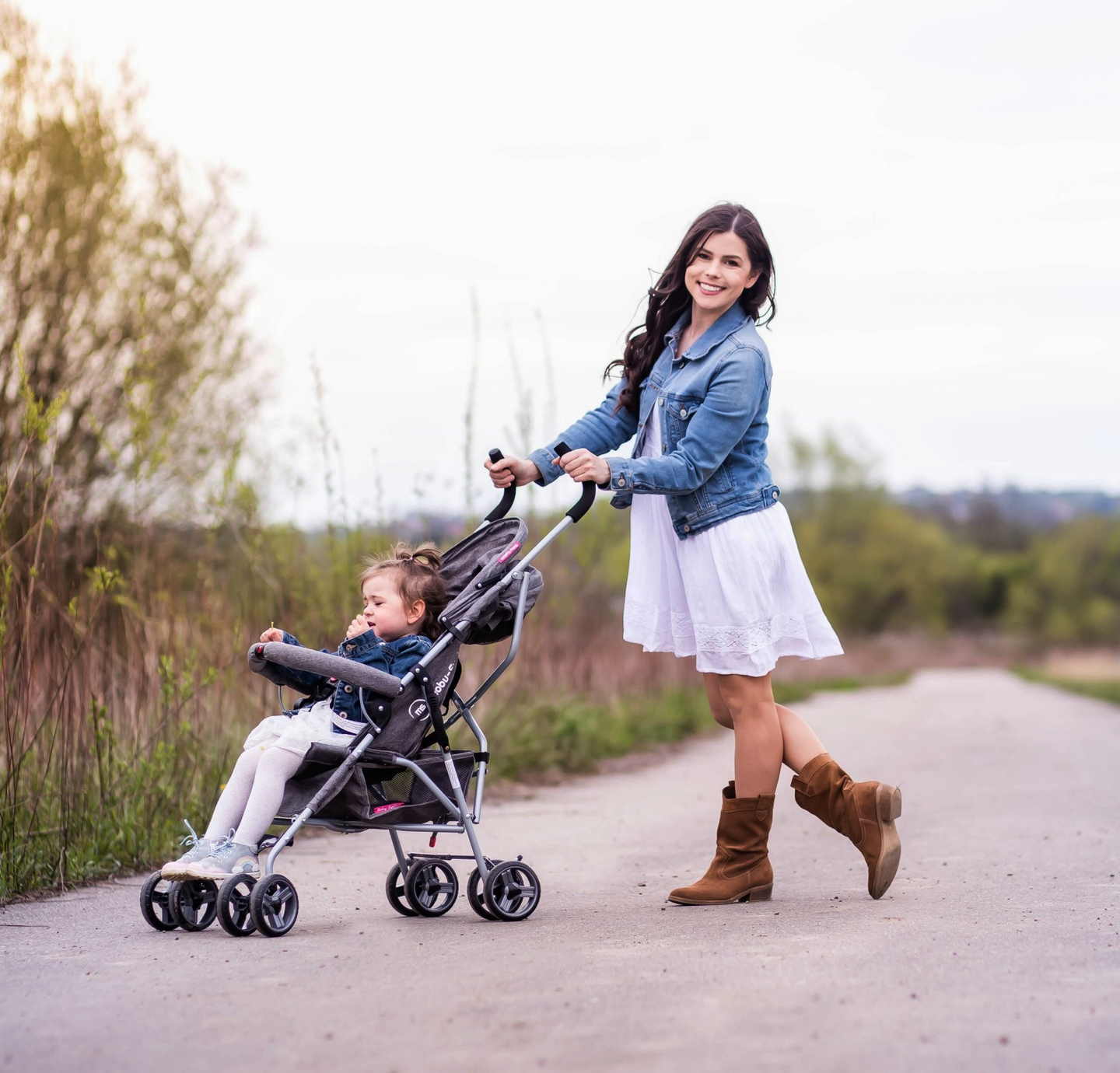Lahki otroški voziček, Moby-System Barton barva: siva