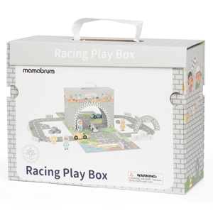 Magnetni kovček z dirkališčem, lesenimi vozili in cestnimi dodatki