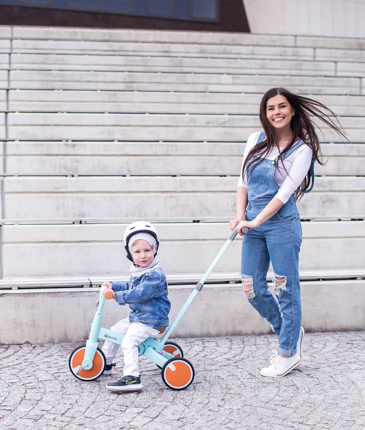 Tobi Rocket - Otroški tricikel, vožnja, jahanje in voziček - 5 v 1 iz HyperMotiona