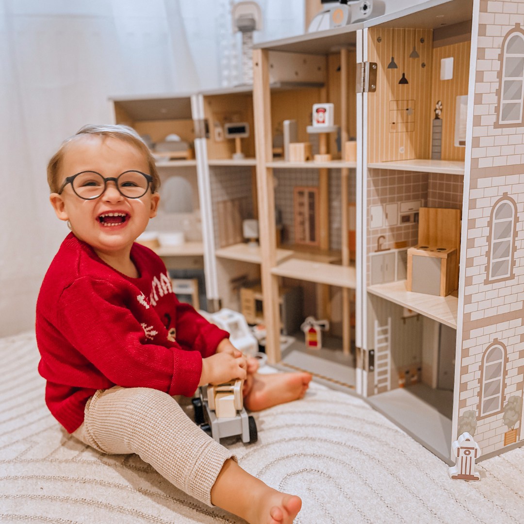 Velika zložljiva gasilska postaja s policijsko postajo - lesen komplet. Gasilska in policijska postaja z dodatki.