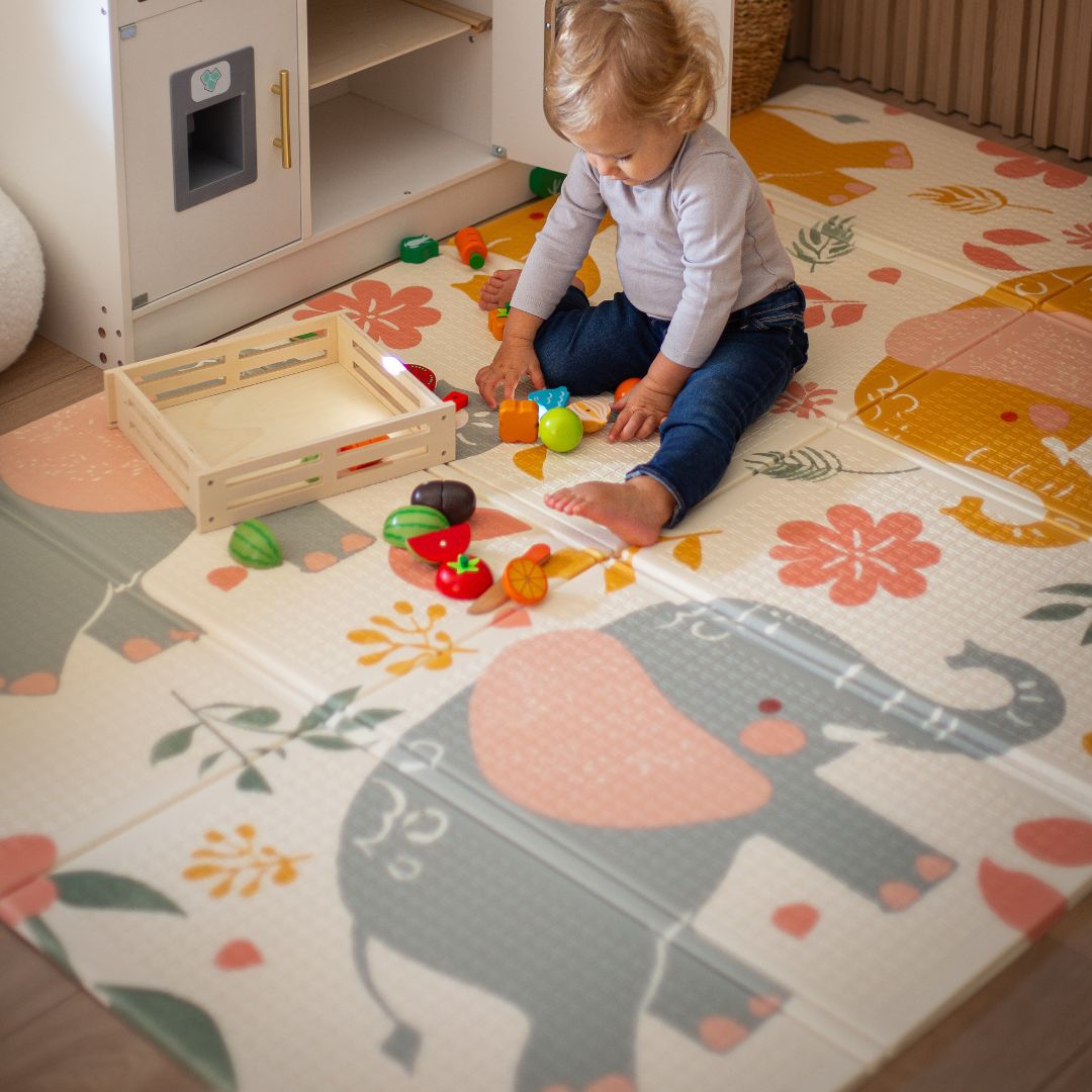 Dvostranska zložljiva podloga iz pene 180 x 120 x 1 cm - Eksotični sloni/nežno siva