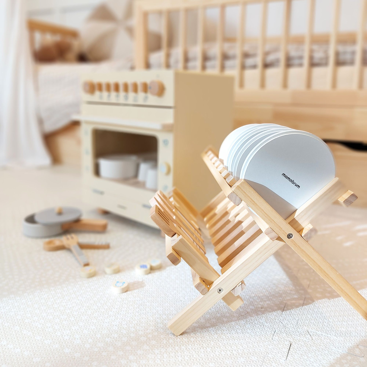 Leseni kuhinjski pripomočki s sušilnikom za lonce - komplet za otroke