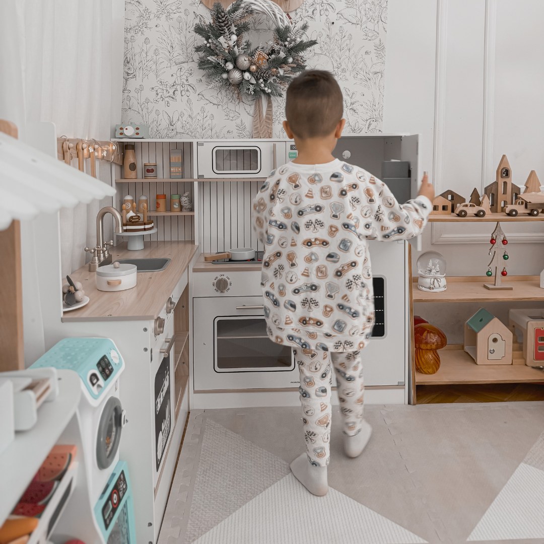 XXXL lesena interaktivna kotna kuhinja s hladilnikom, mikrovalovno pečico, pečico, pomivalnim strojem in dodatki - bela