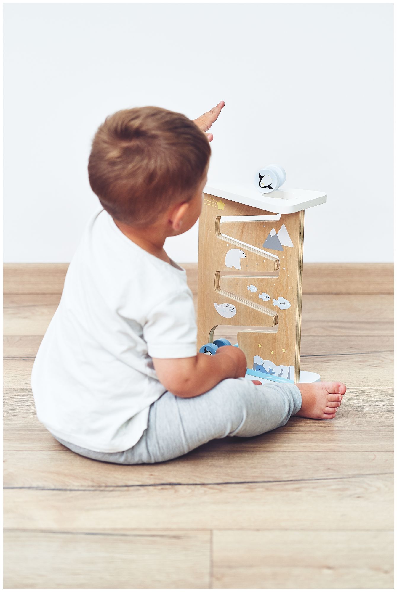 Lesena obojestranska senzorična manipulativna tabla