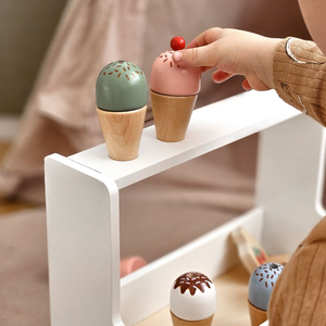 Lesena prodajalna sladoleda - sladoledarna