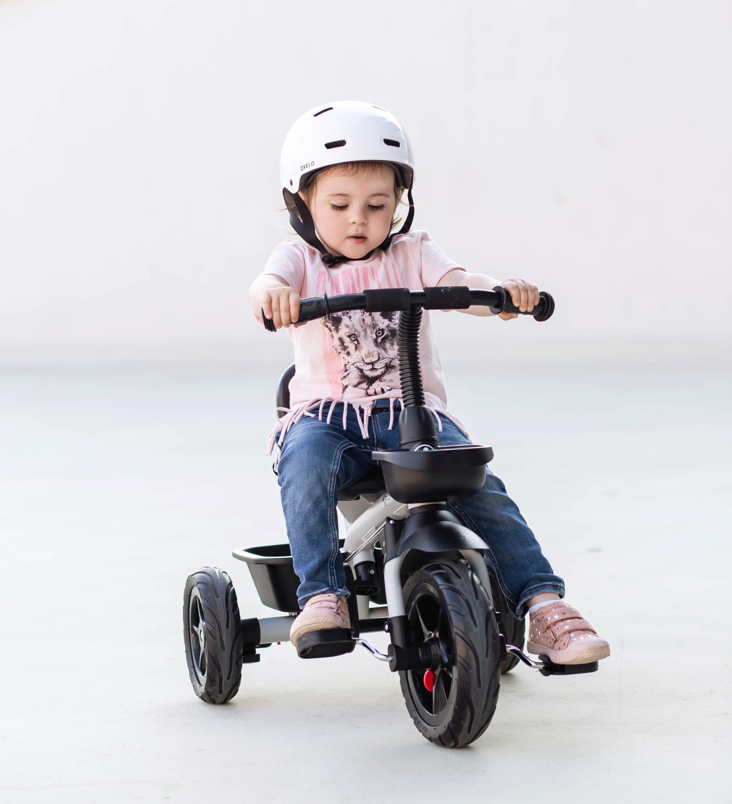 HyperMotion TOBI VECTOR tricikel - večna napihljiva kolesa + tlačilka. Barva: svetlo siva.