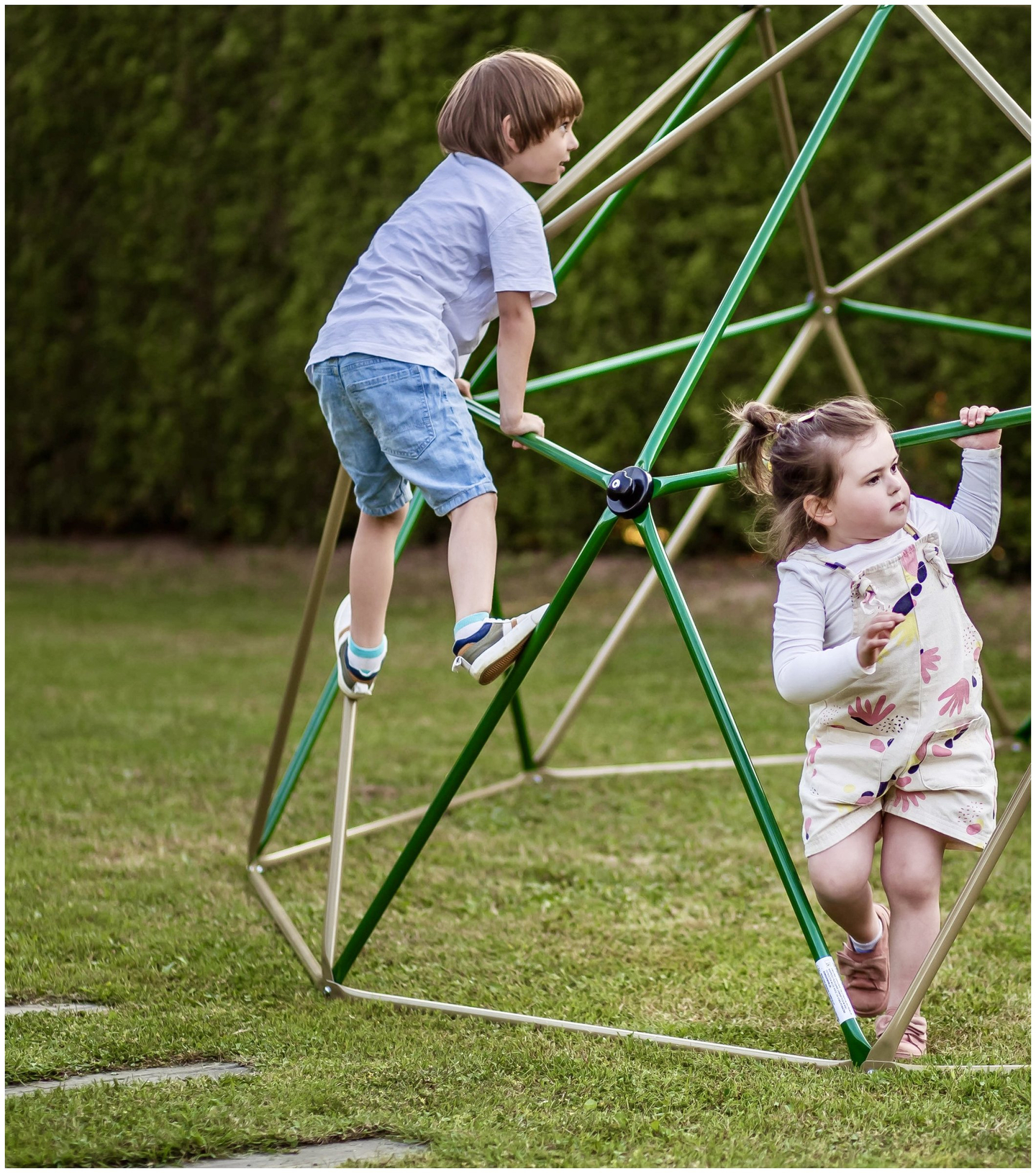 Otroška plezalna kupola HyperMotion XXL, geodom, vrtno igrišče, premer: 3 m