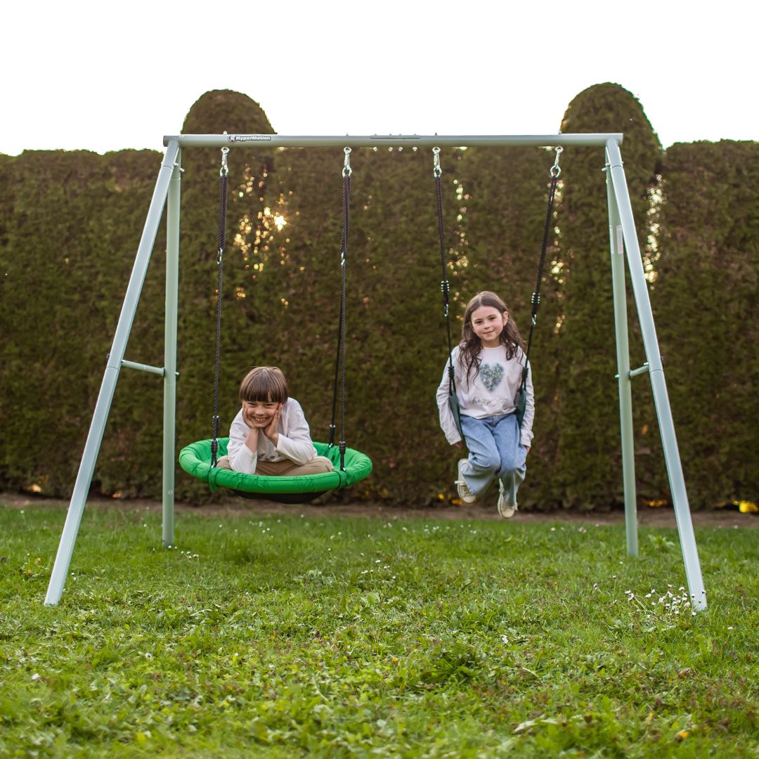 Dvojna vrtna gugalnica z okvirjem in vrvmi - sedež in gnezdo štorklje